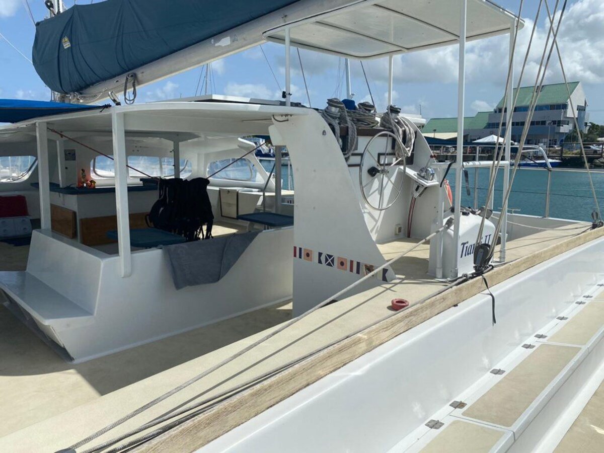 1996-gold-coast-custom-yachts-70-85a86b