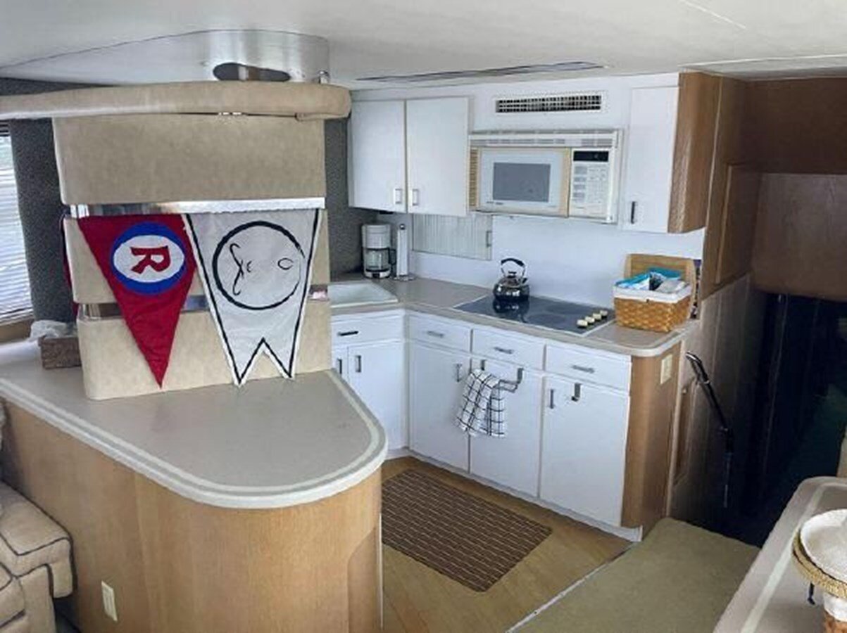 1996-hatteras-54-11-b82c02