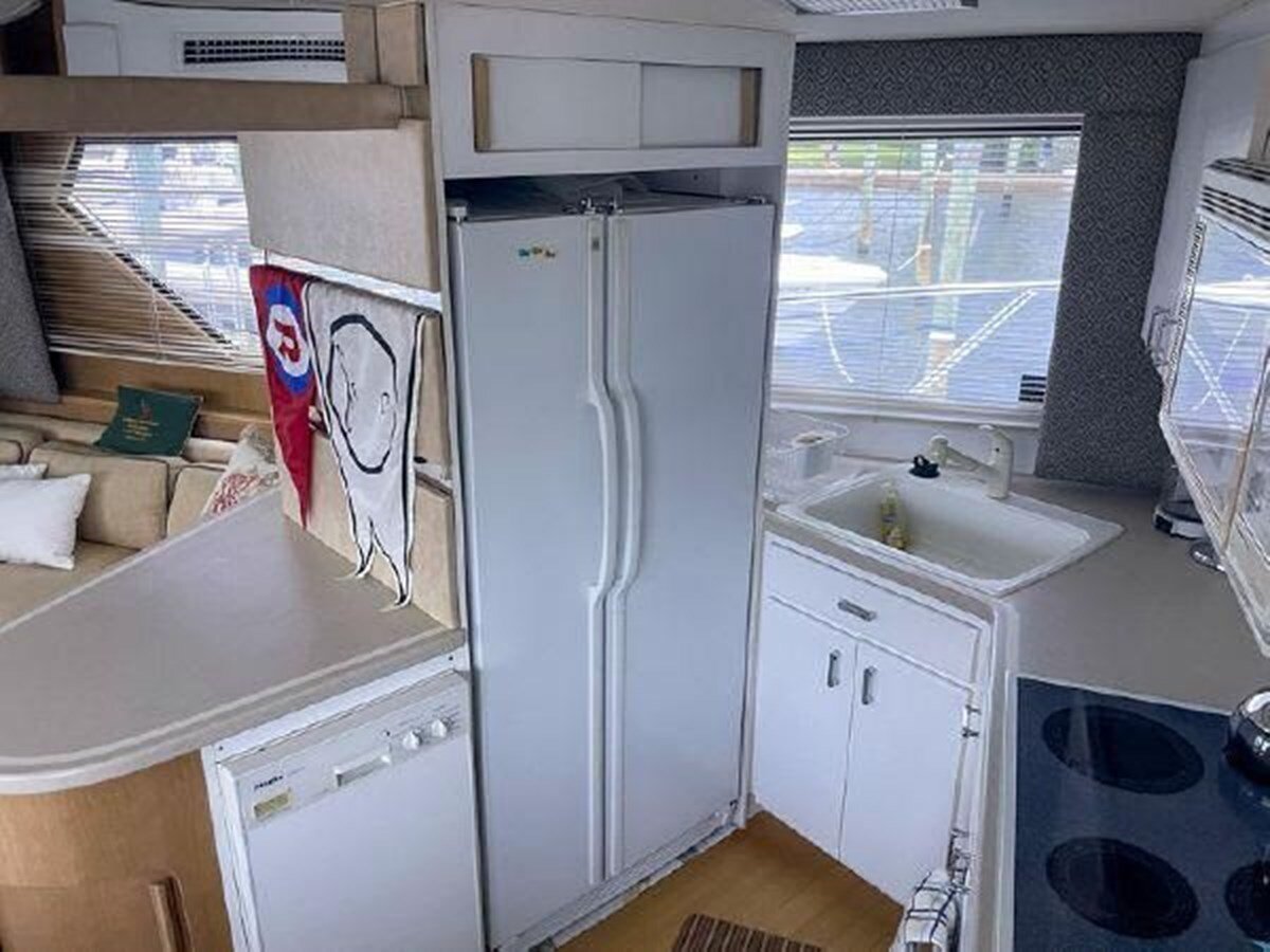 1996-hatteras-54-11-b82c02