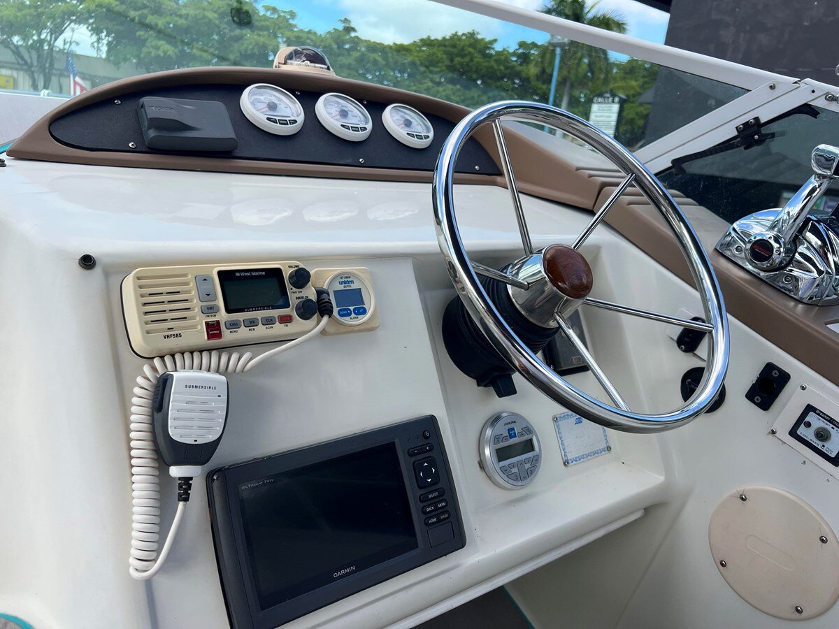 1996-silverton-32-3e1e2f