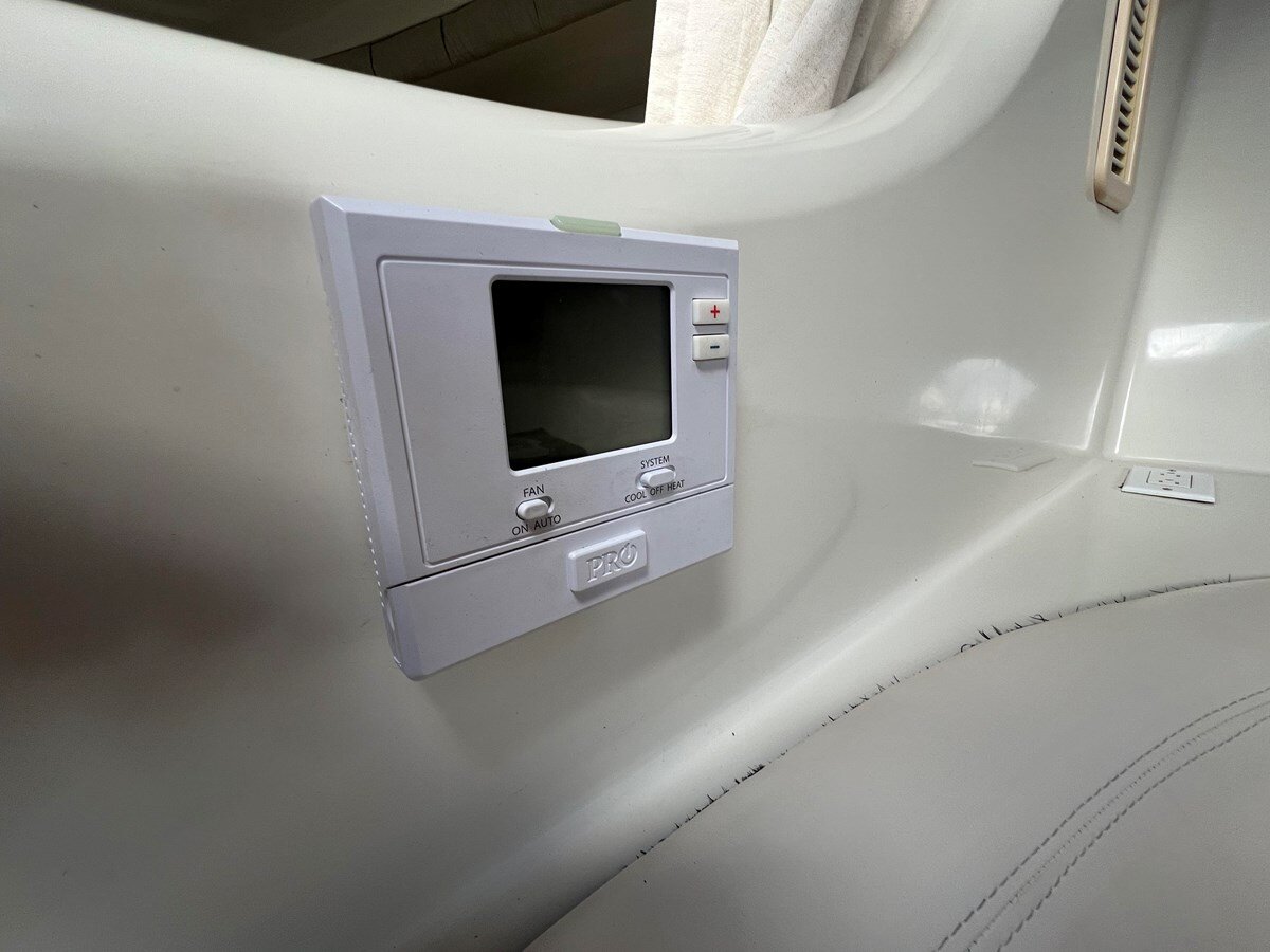 1996-silverton-32-3e1e2f