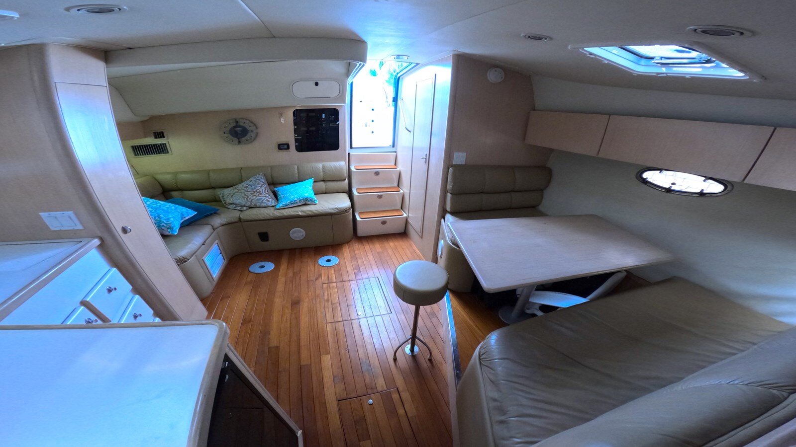 1996-tiara-35-f5a9bb