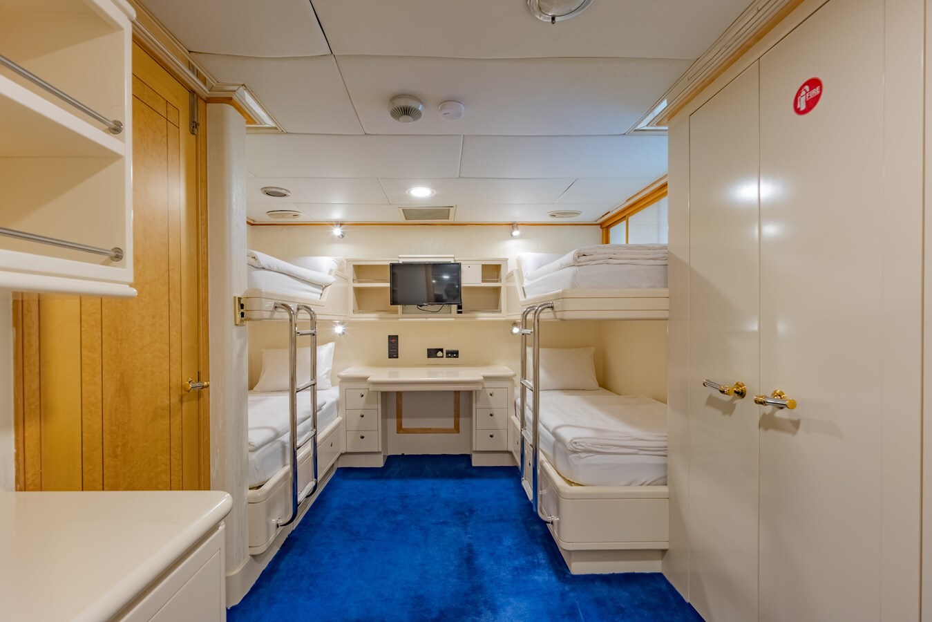 1997-alloy-yachts-114-11-17ecd0