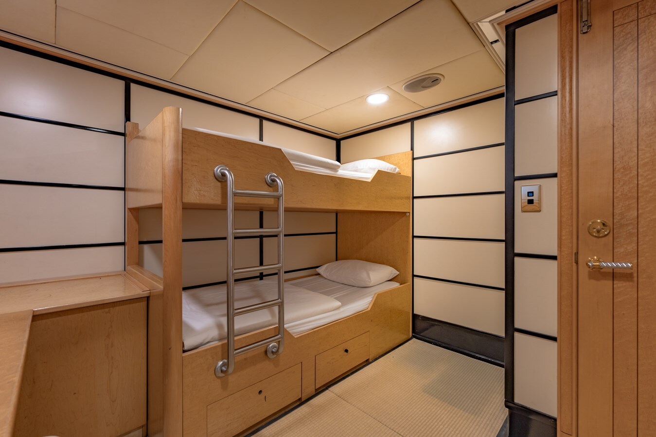 1997-alloy-yachts-114-11-17ecd0