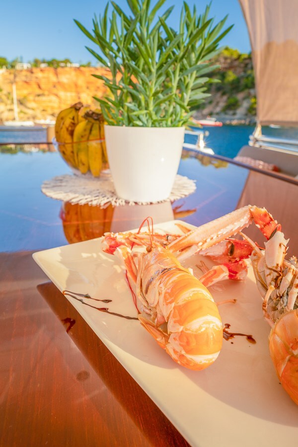 1997-astondoa-82-1-61d245