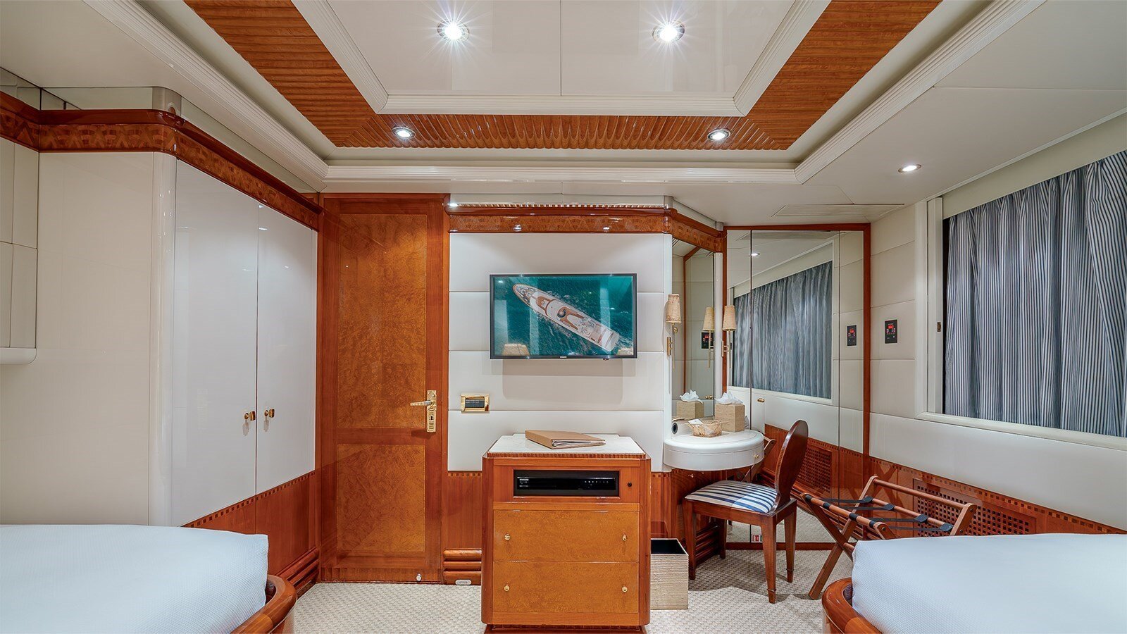 1997 BENETTI 177' 3