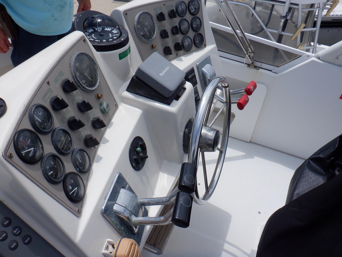 1997-carver-35-3a8a60