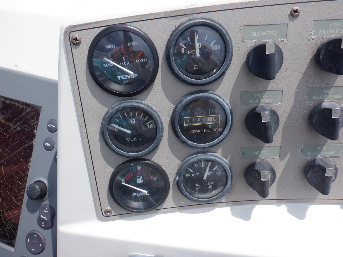 1997-carver-35-3a8a60