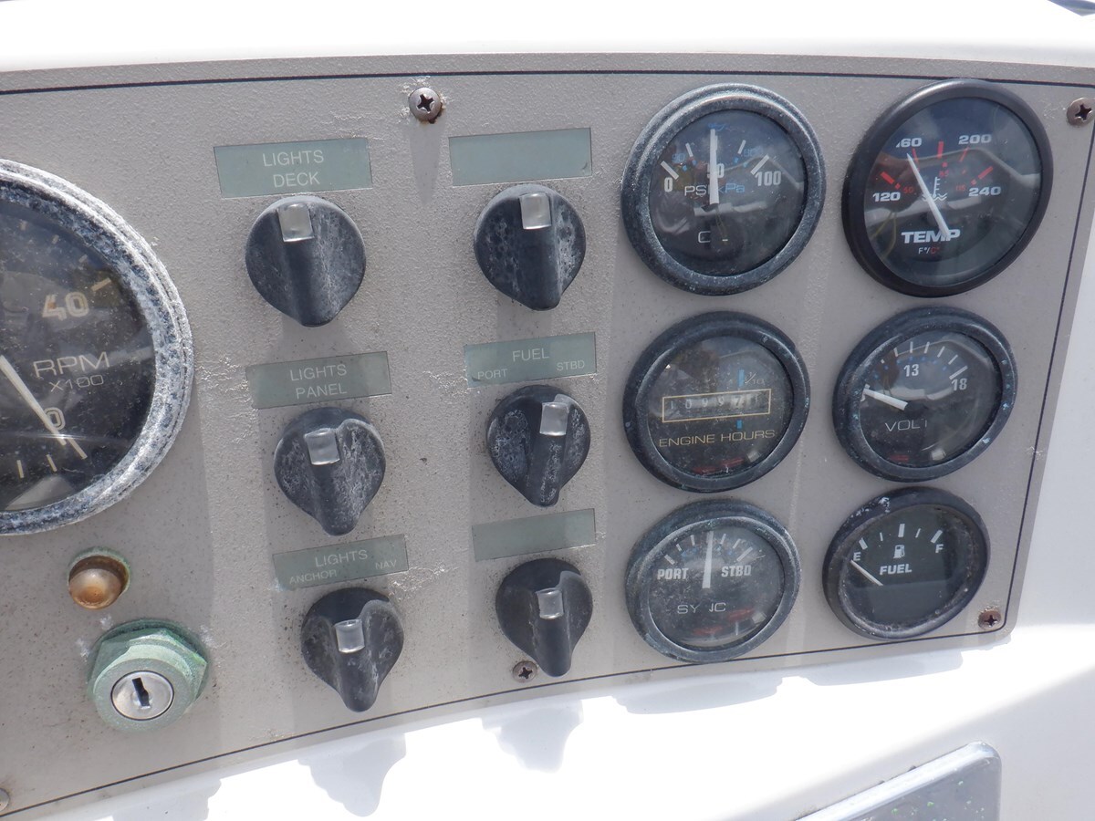 1997-carver-35-3a8a60