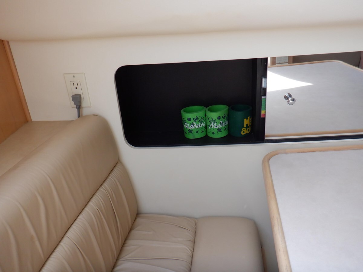 1997-carver-35-3a8a60