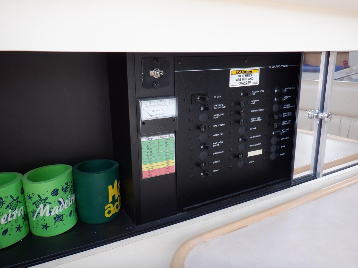 1997-carver-35-3a8a60