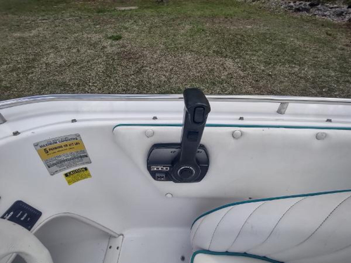 1997-donzi-marine-18-31abe0