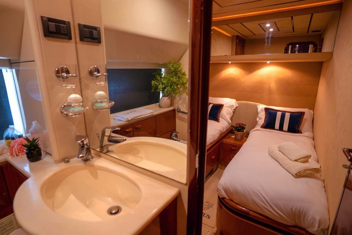 1997-ferretti-yachts-70-4-b7fae4