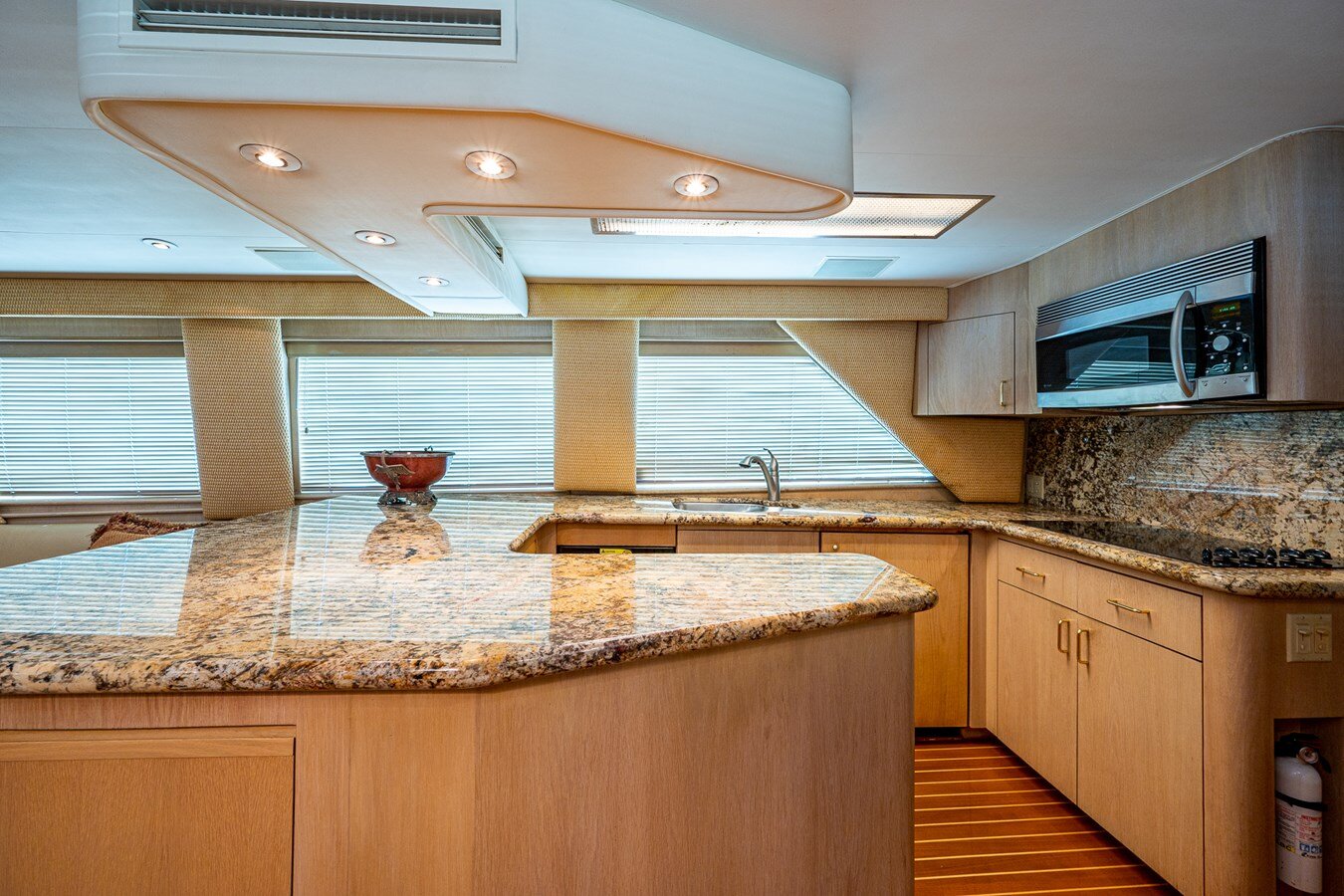 1997-hatteras-65-72a852