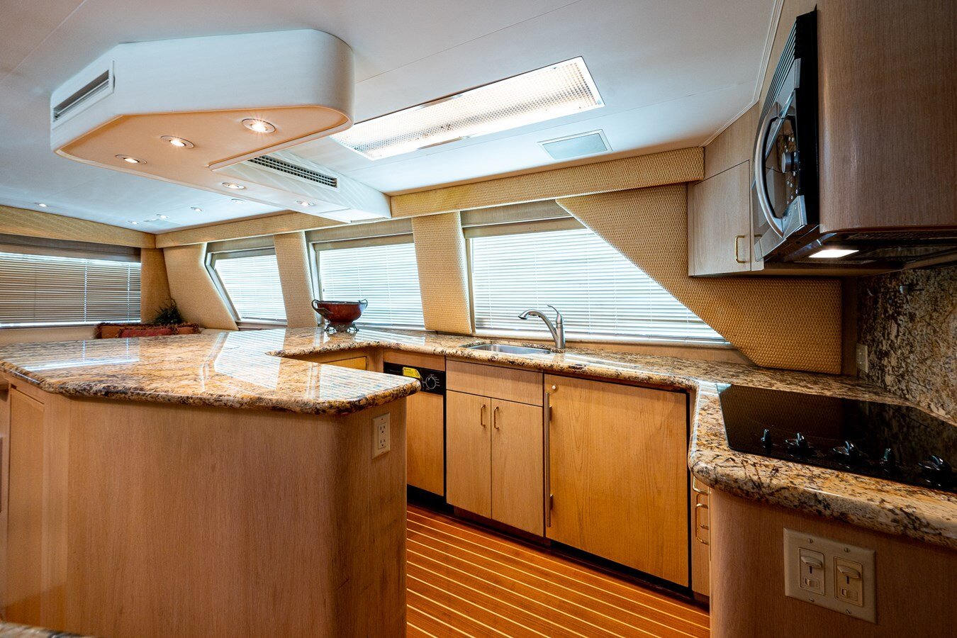 1997-hatteras-65-72a852