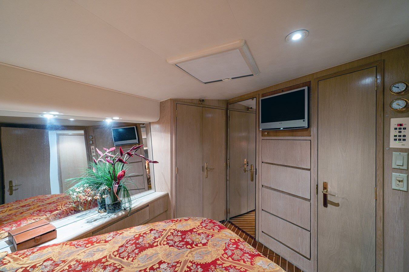 1997-hatteras-65-72a852