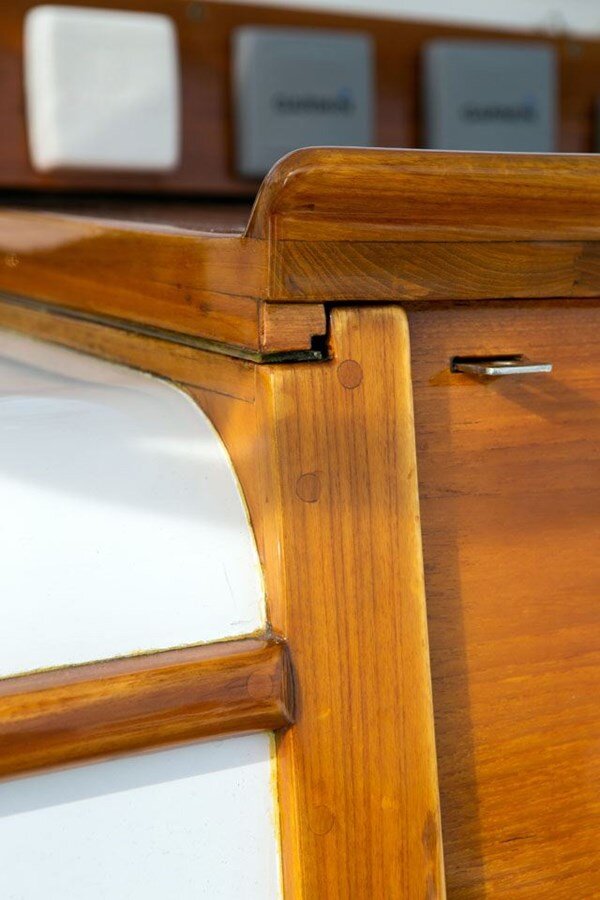 1997-henry-hinckley-52-4-753998