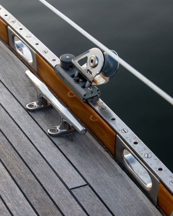 1997-henry-hinckley-52-4-753998