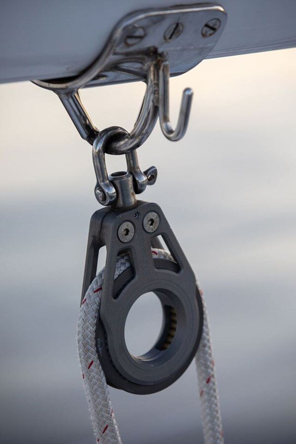 1997-henry-hinckley-52-4-753998