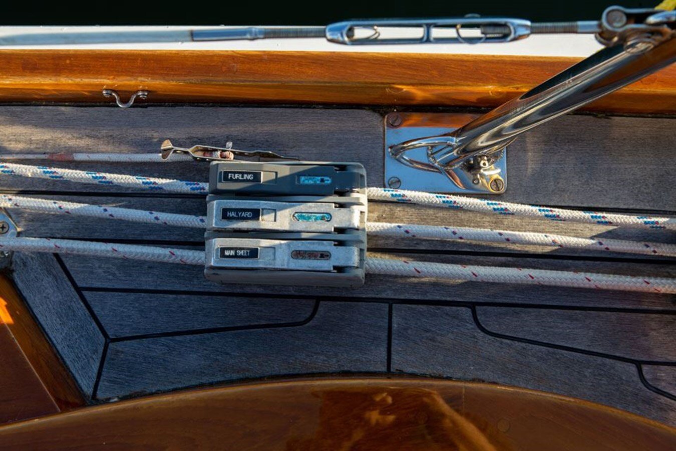 1997-henry-hinckley-52-4-753998