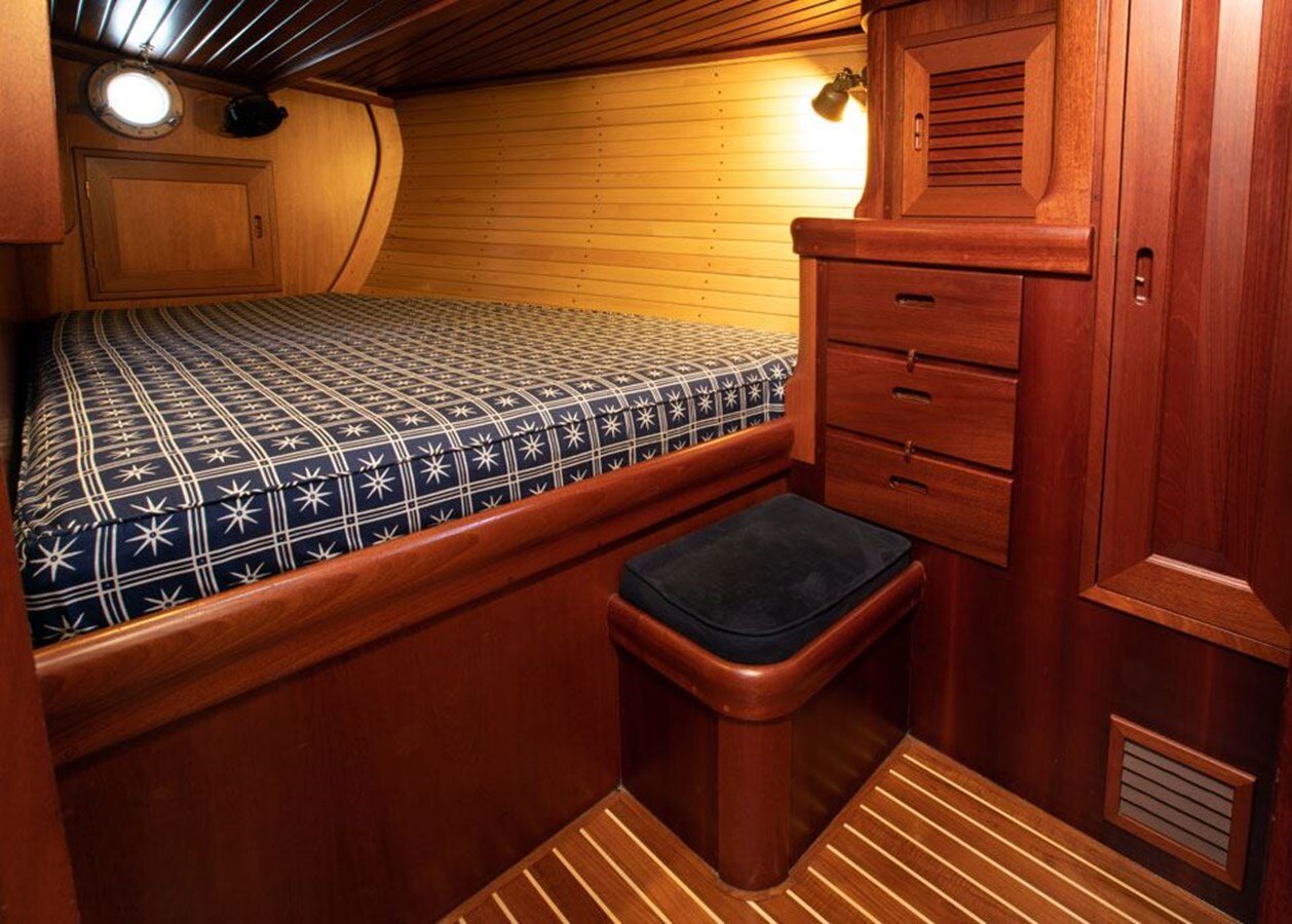 1997-henry-hinckley-52-4-753998