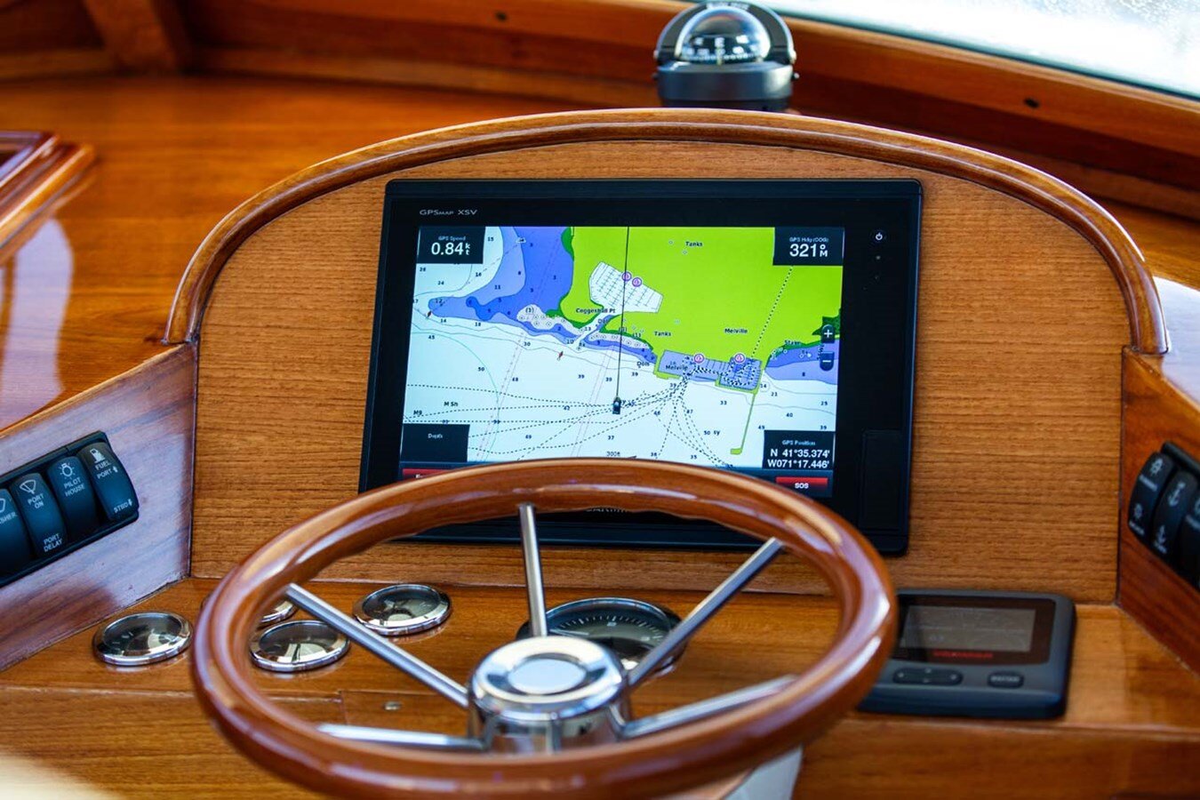 1997-hinckley-36-5-4dc60f