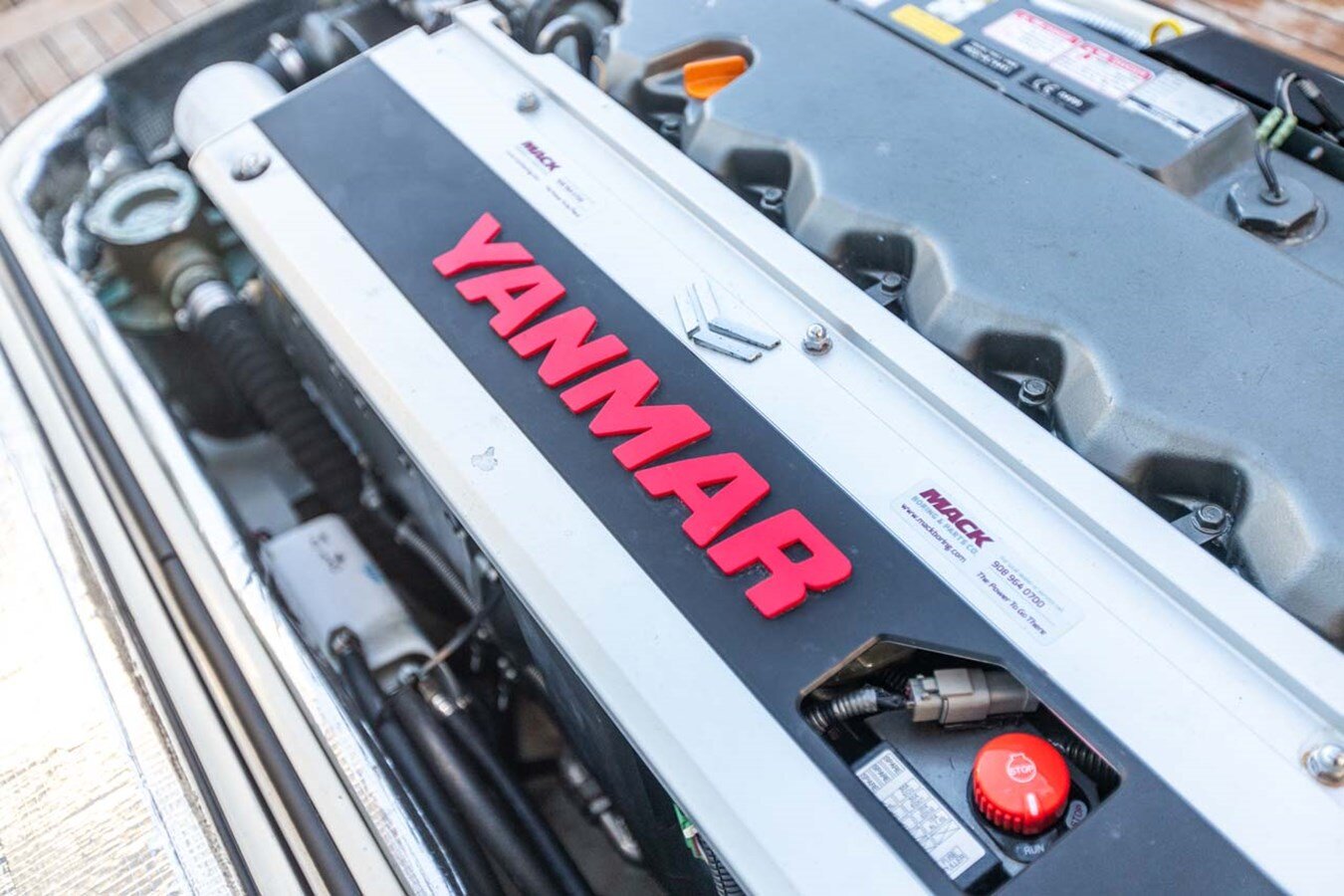 1997-hinckley-36-5-4dc60f