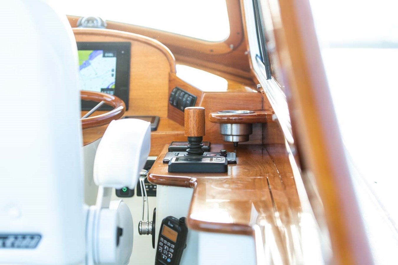 1997-hinckley-36-5-4dc60f