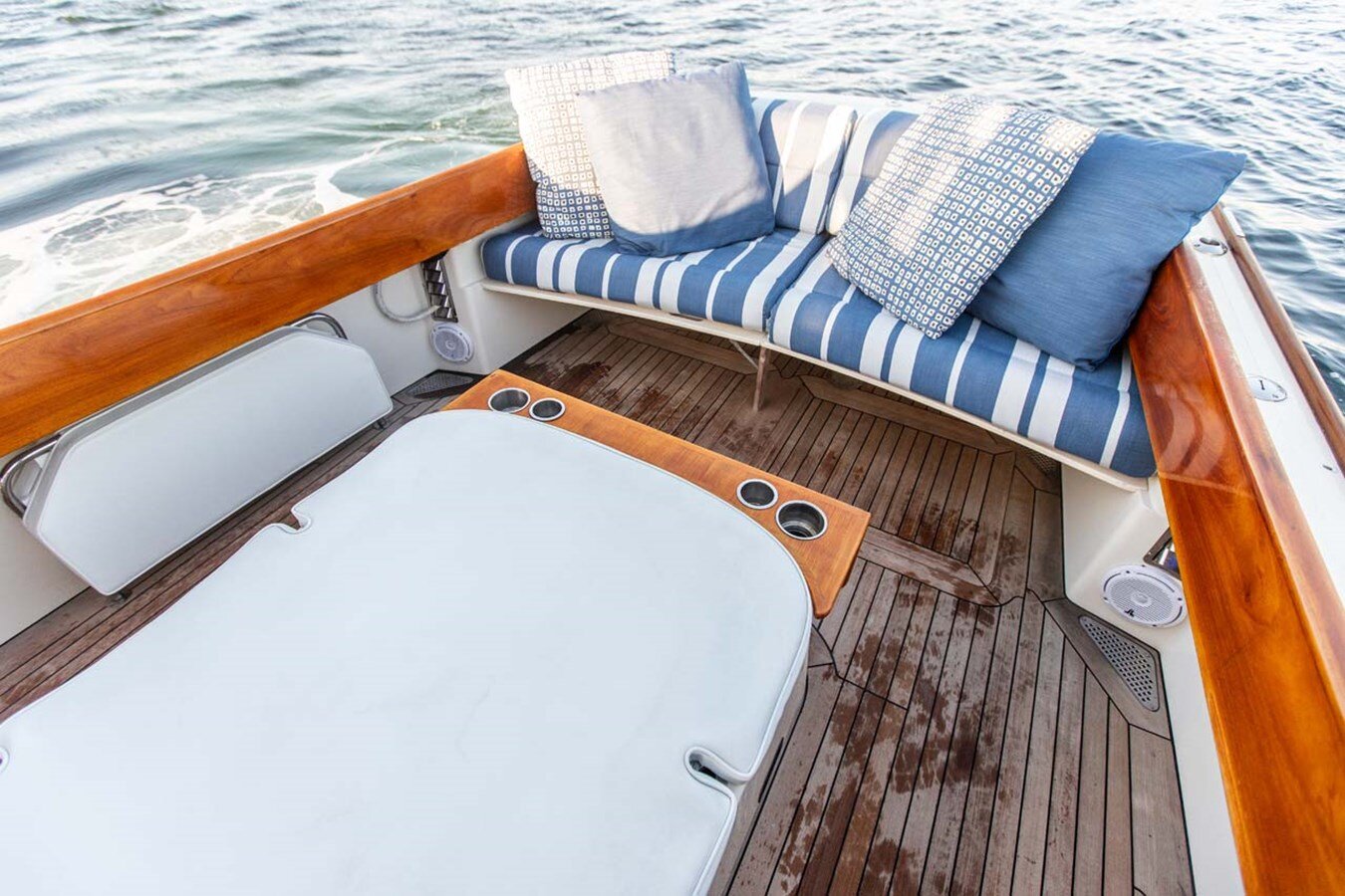 1997-hinckley-36-5-4dc60f