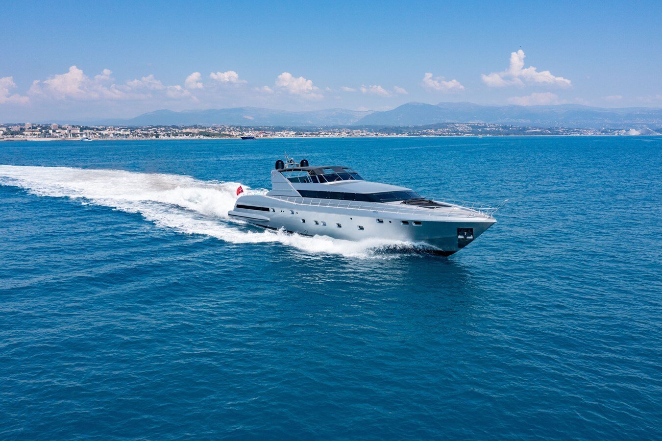 1997 MANGUSTA 103' 5