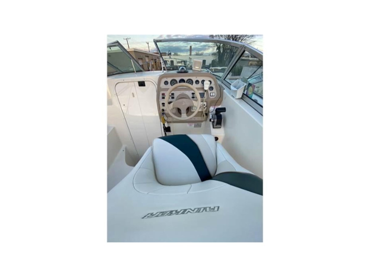 1997-rinker-27-5-8d2266