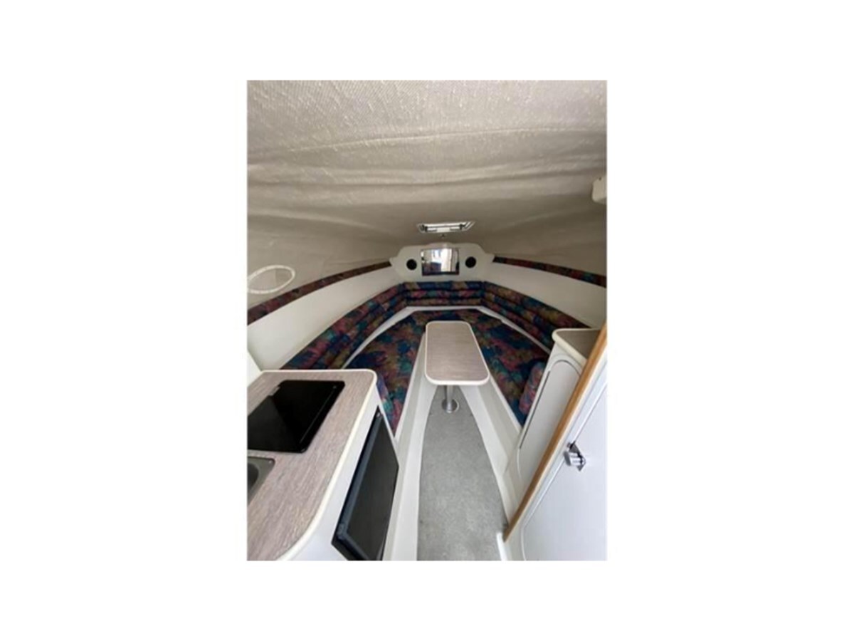 1997-rinker-27-5-8d2266