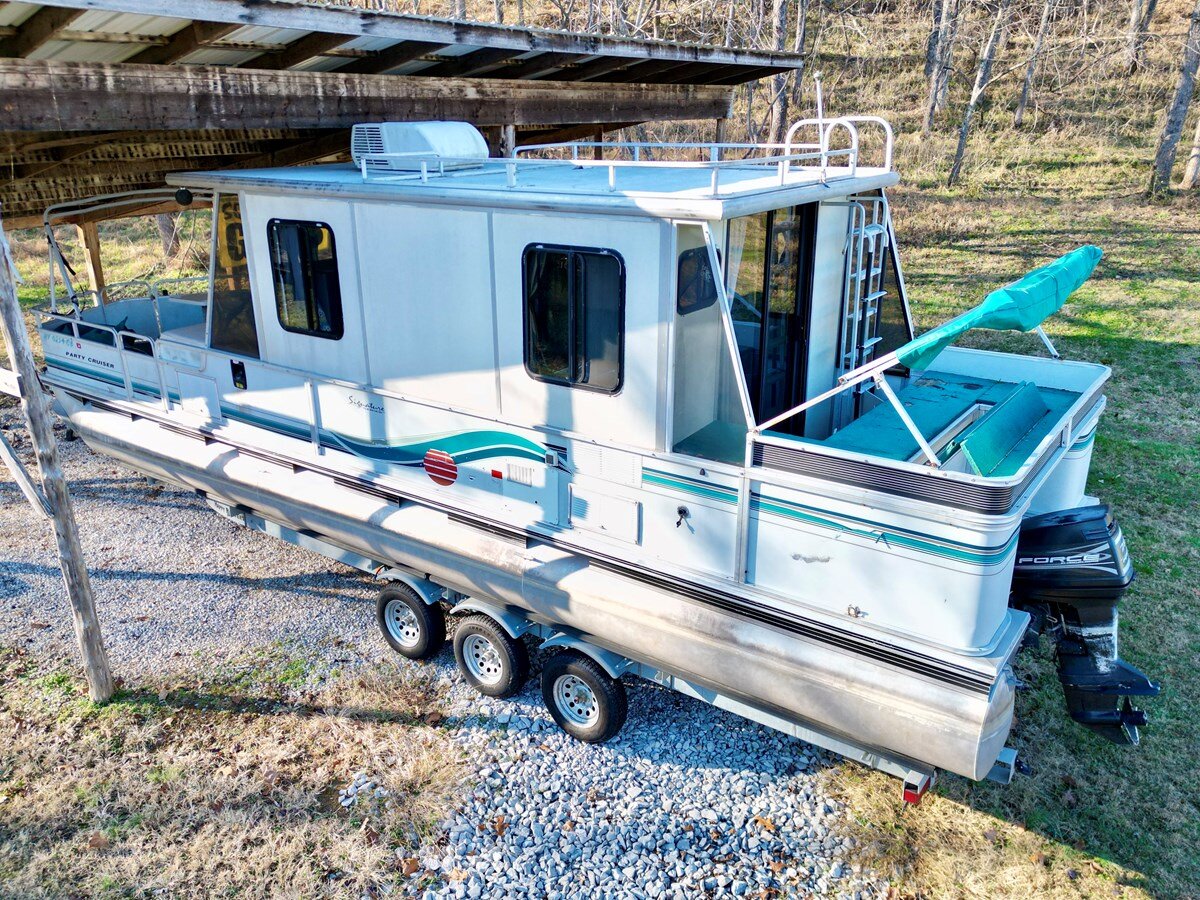 1997-sun-tracker-32-82c09f