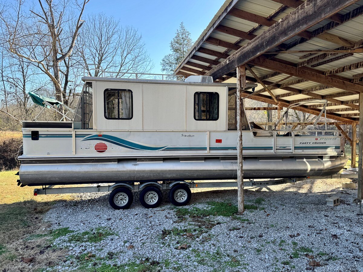 1997-sun-tracker-32-82c09f