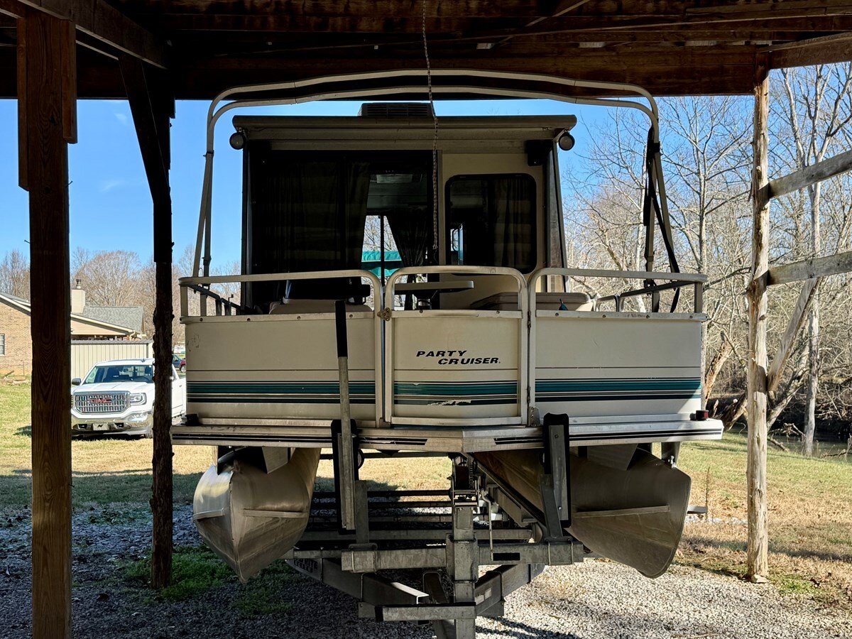 1997-sun-tracker-32-82c09f