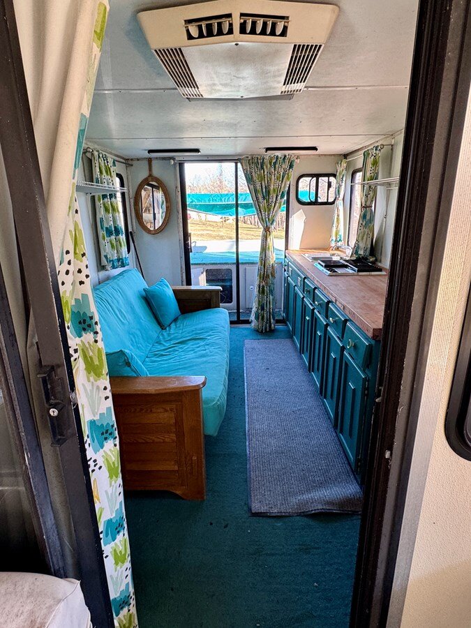 1997-sun-tracker-32-82c09f