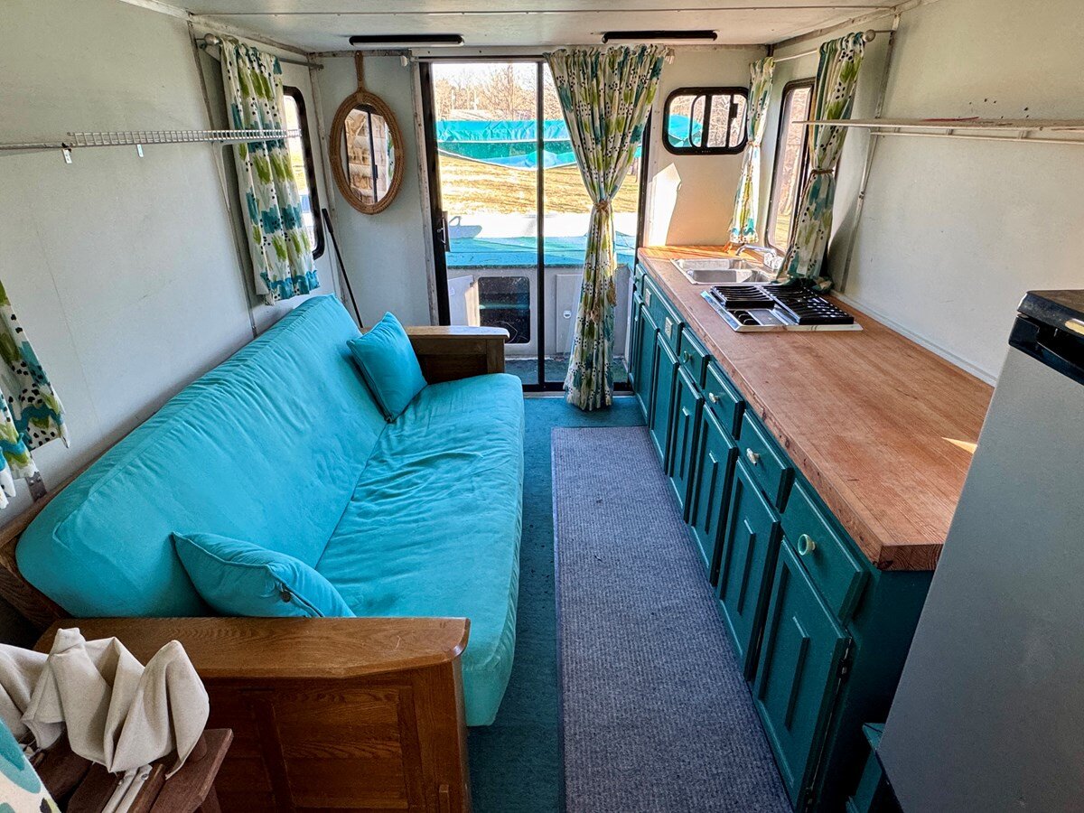 1997-sun-tracker-32-82c09f