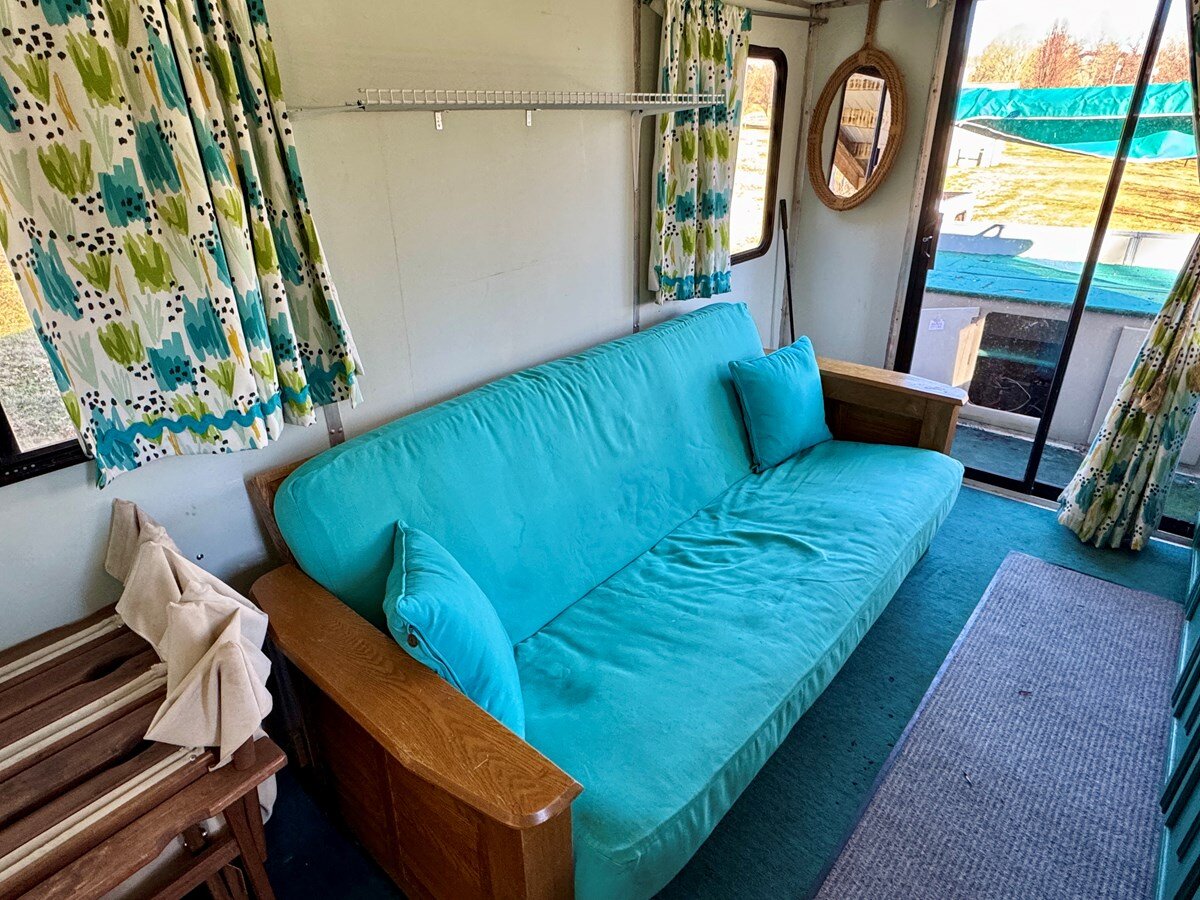 1997-sun-tracker-32-82c09f