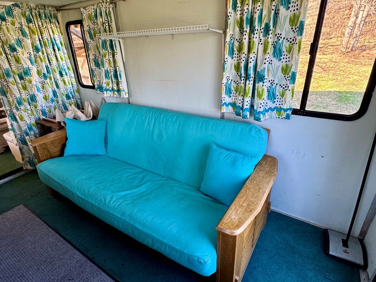 1997-sun-tracker-32-82c09f