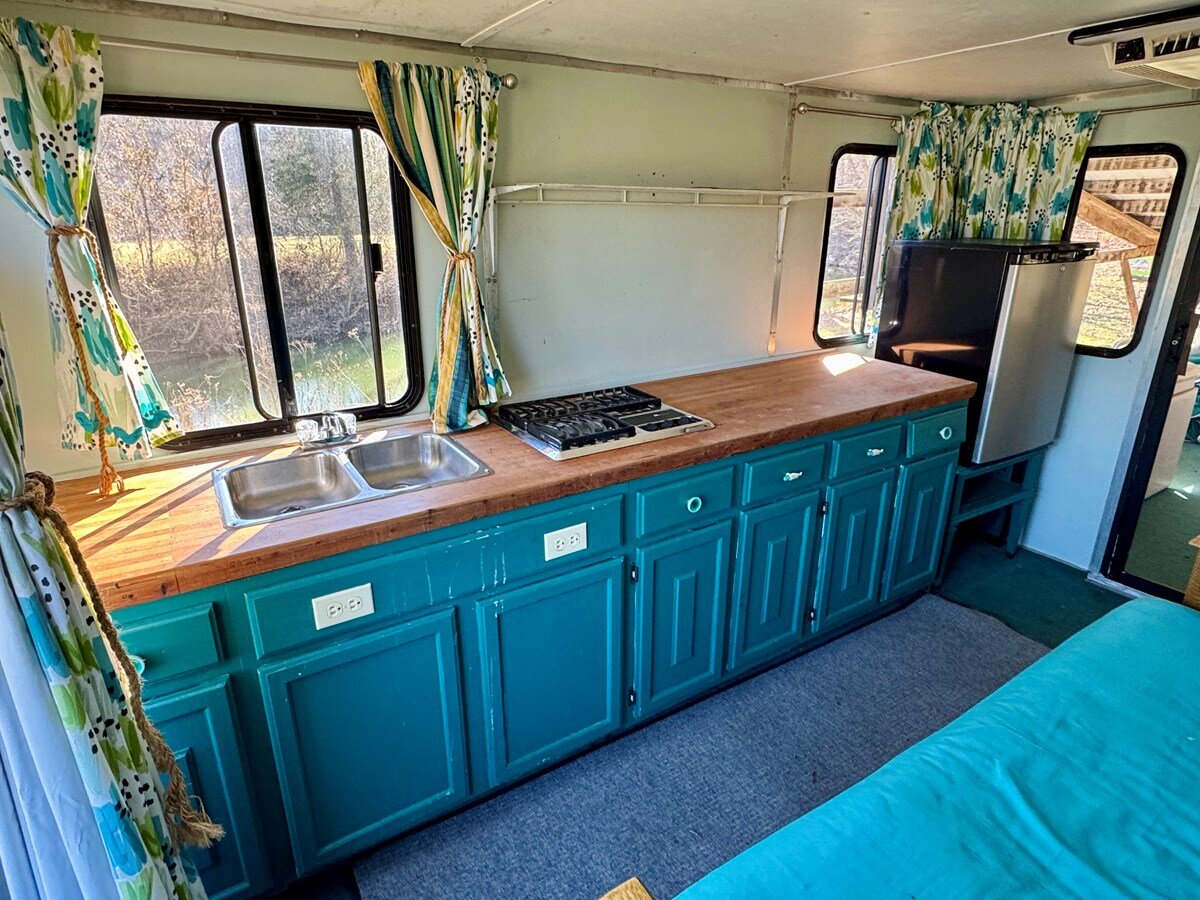 1997-sun-tracker-32-82c09f