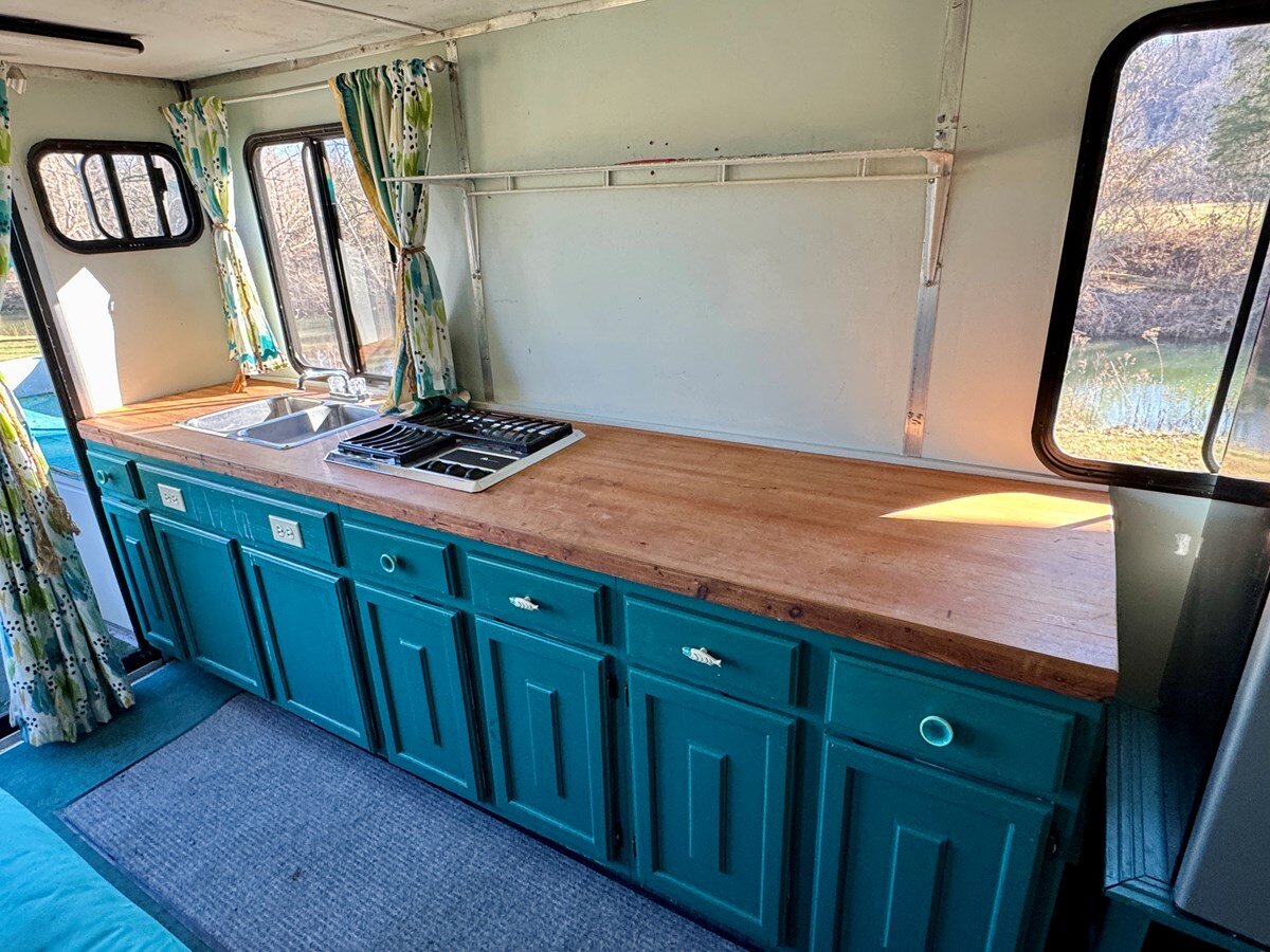 1997-sun-tracker-32-82c09f