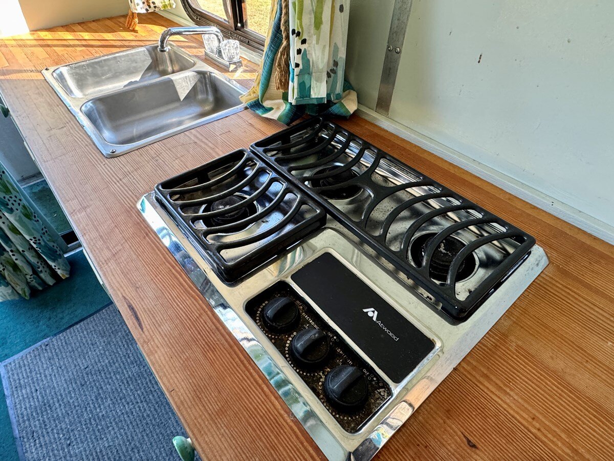 1997-sun-tracker-32-82c09f