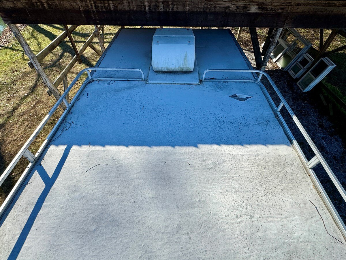 1997-sun-tracker-32-82c09f