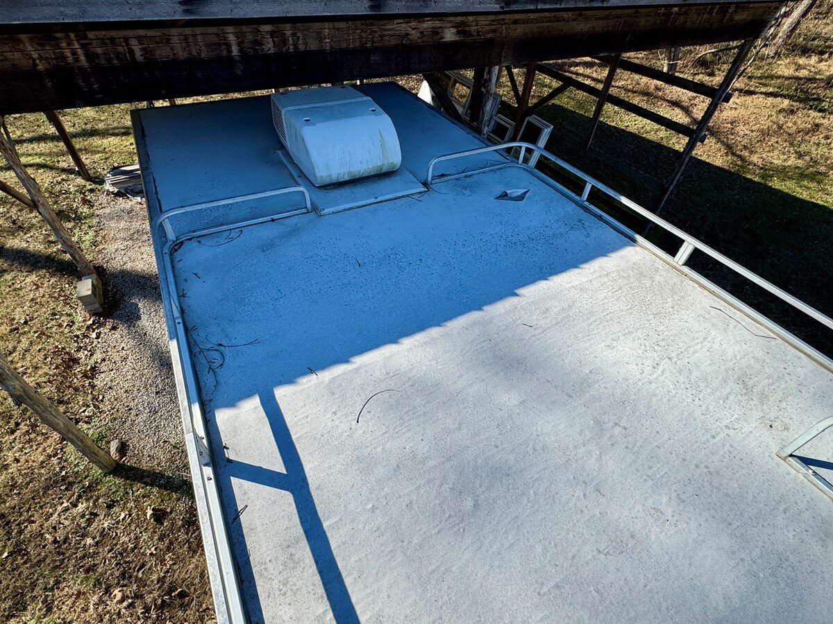 1997-sun-tracker-32-82c09f