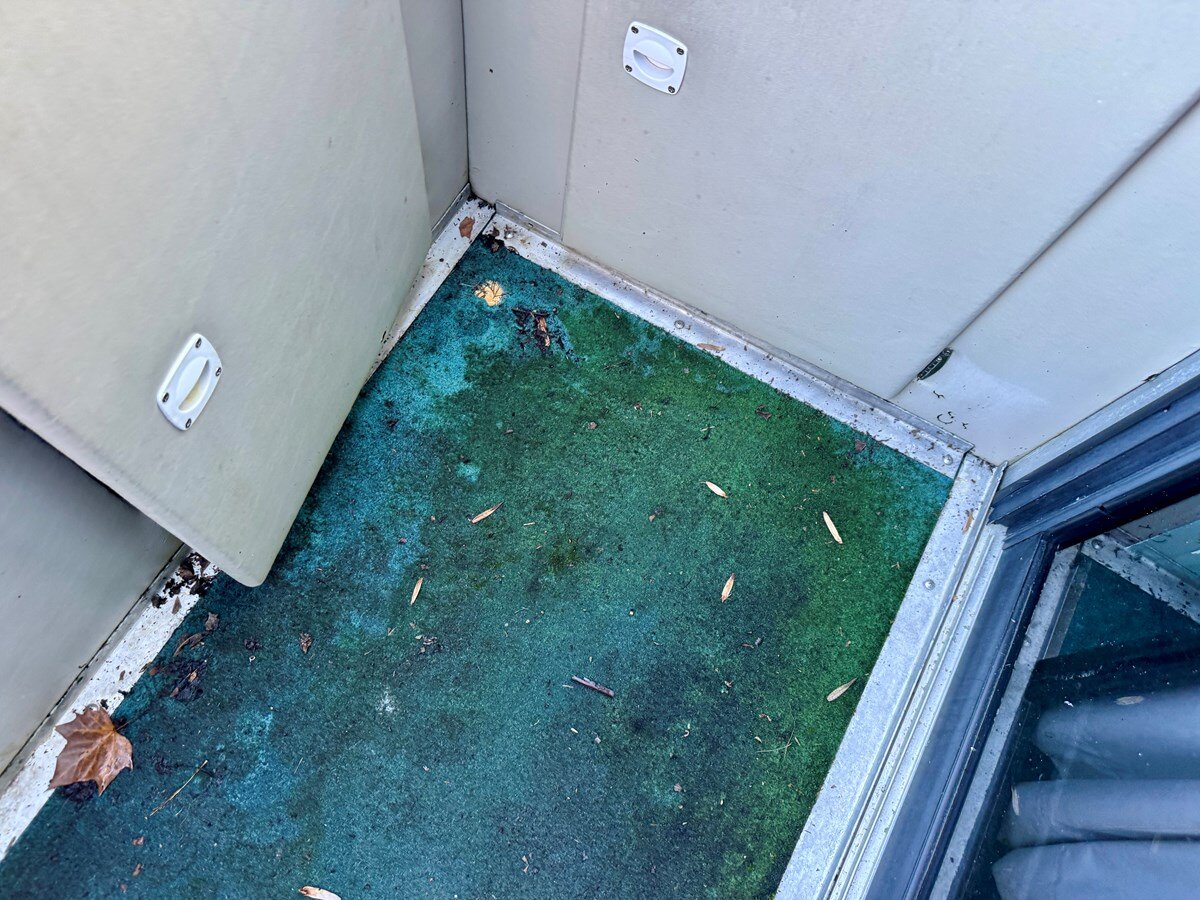 1997-sun-tracker-32-82c09f