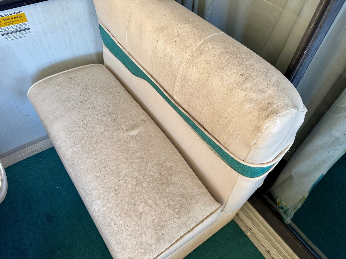 1997-sun-tracker-32-82c09f