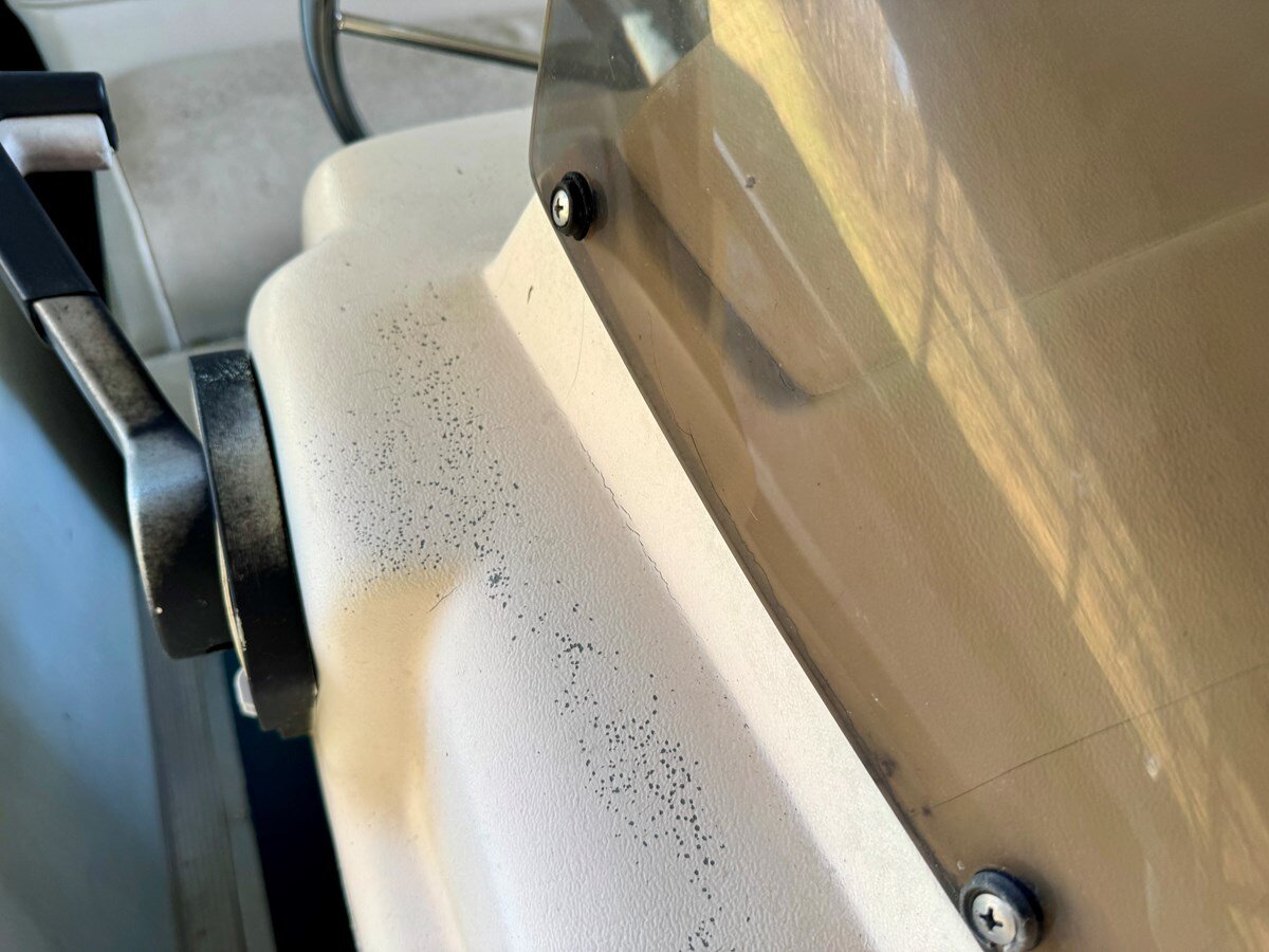 1997-sun-tracker-32-82c09f