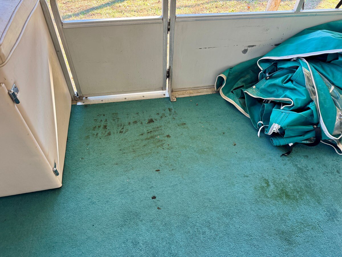 1997-sun-tracker-32-82c09f