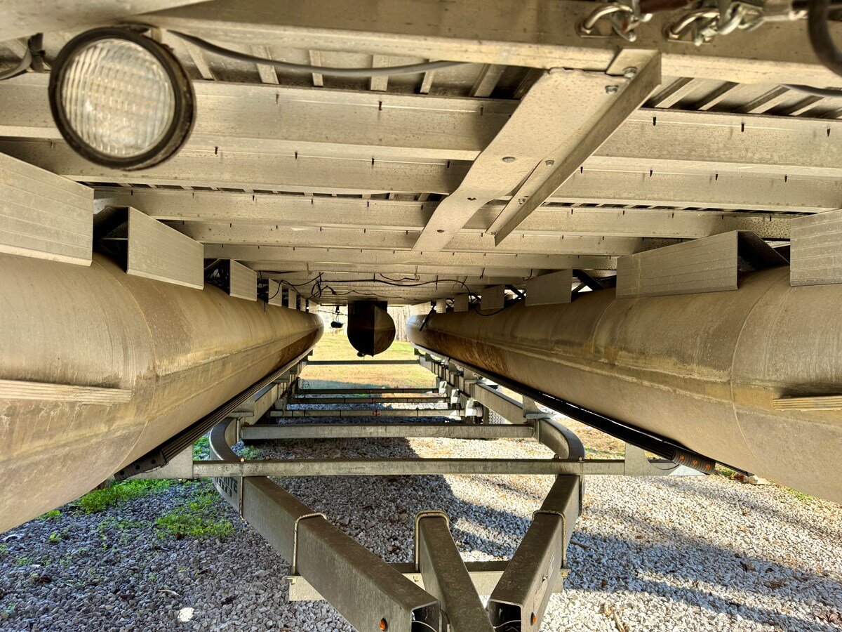 1997-sun-tracker-32-82c09f