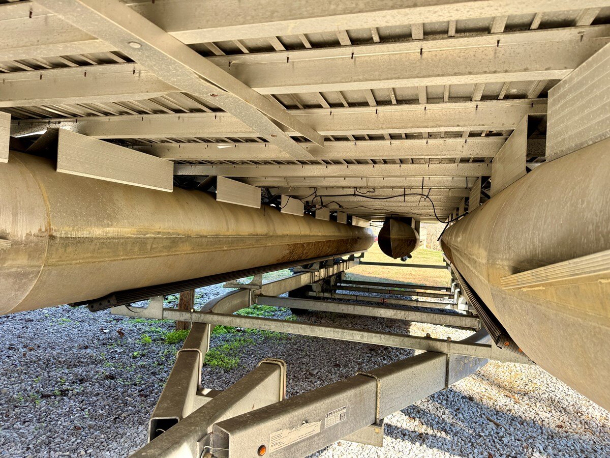 1997-sun-tracker-32-82c09f